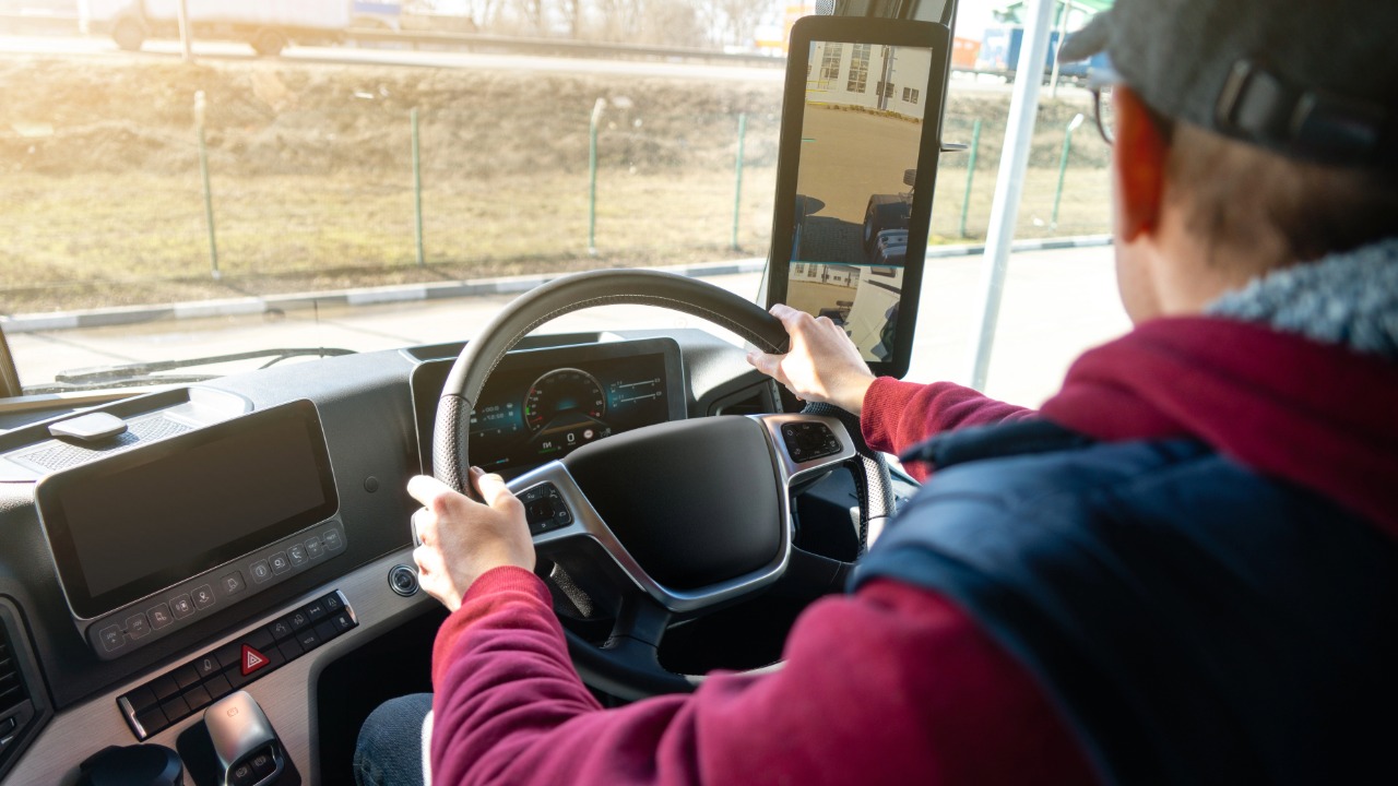 HGV drivers invited to take part in important road safety research