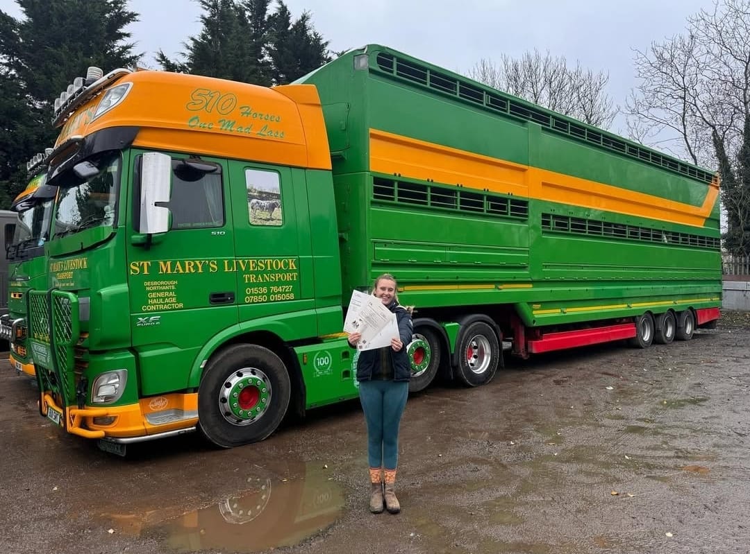 Influencer Becky Giles passes her TMCPC